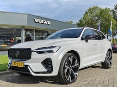 Volvo XC60 - T8 455 PK AWD Plug-in Hybrid Ultra Black Edition | BLIS | HUD | H&K | 360 Camera | ACC |