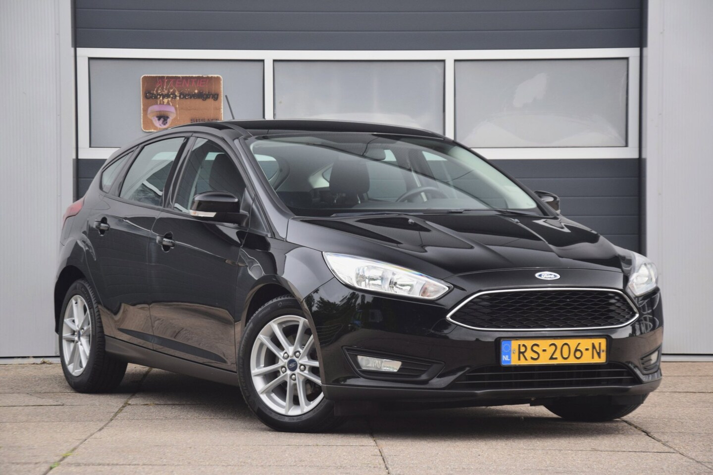 Ford Focus - 1.0 Lease Edition /APPLE CARPLAY/CRUISE CONTROL - AutoWereld.nl