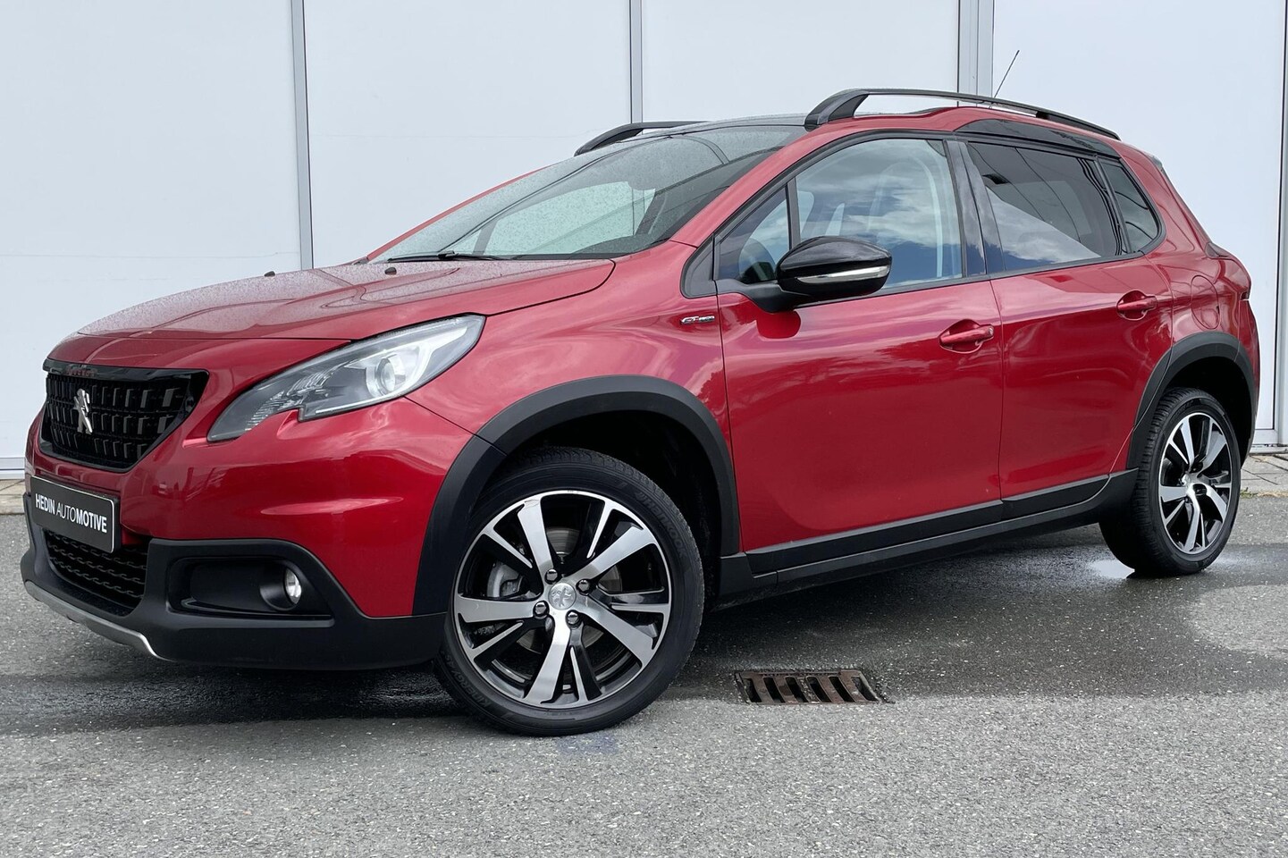 Peugeot 2008 - 1.2 110pk GT-line | Trekhaak | Panoramadak | Navigatie | Camera | Apple Carplay/Android Au - AutoWereld.nl