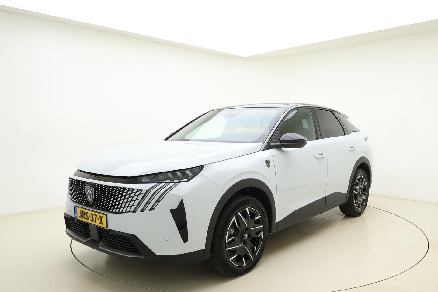 Peugeot 3008 - 1.2 Hybrid 145 GT | Elektr. achterklep | Adaptieve Cruise Control | Navigatie | Stoel- & s - AutoWereld.nl