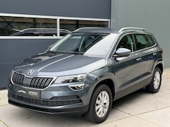 Skoda Karoq - 1.5 TSI 150pk DSG ACT Business Edition Camera Navigatie Trekhaak Stoelverwarming