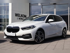BMW 1-serie - 118i Executive Automaat / LED / Live Cockpit Professional / Cruise Control