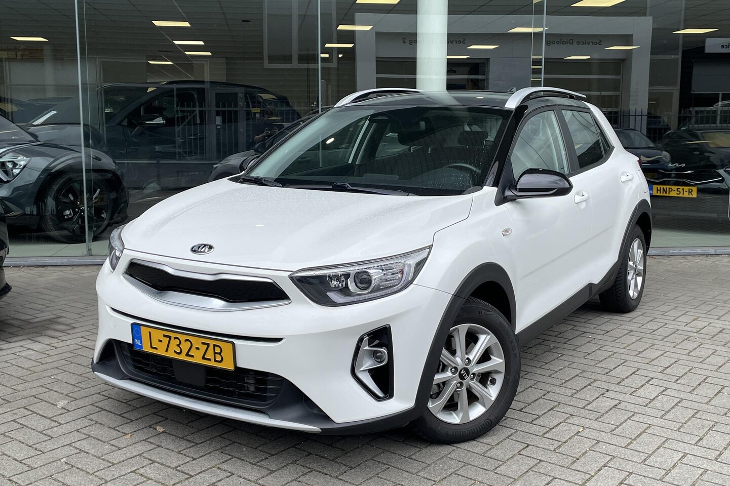 Kia Stonic - 1.0 T-GDi MHEV DynamicLine | Automaat | Nav | Lm Velgen | Cruise | - AutoWereld.nl