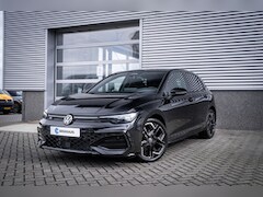 Volkswagen Golf - VIII Lim. 1.5 eTSI 110 kW R-Line | Adaptive Cruise Control ACC and Front Assist with Pedes