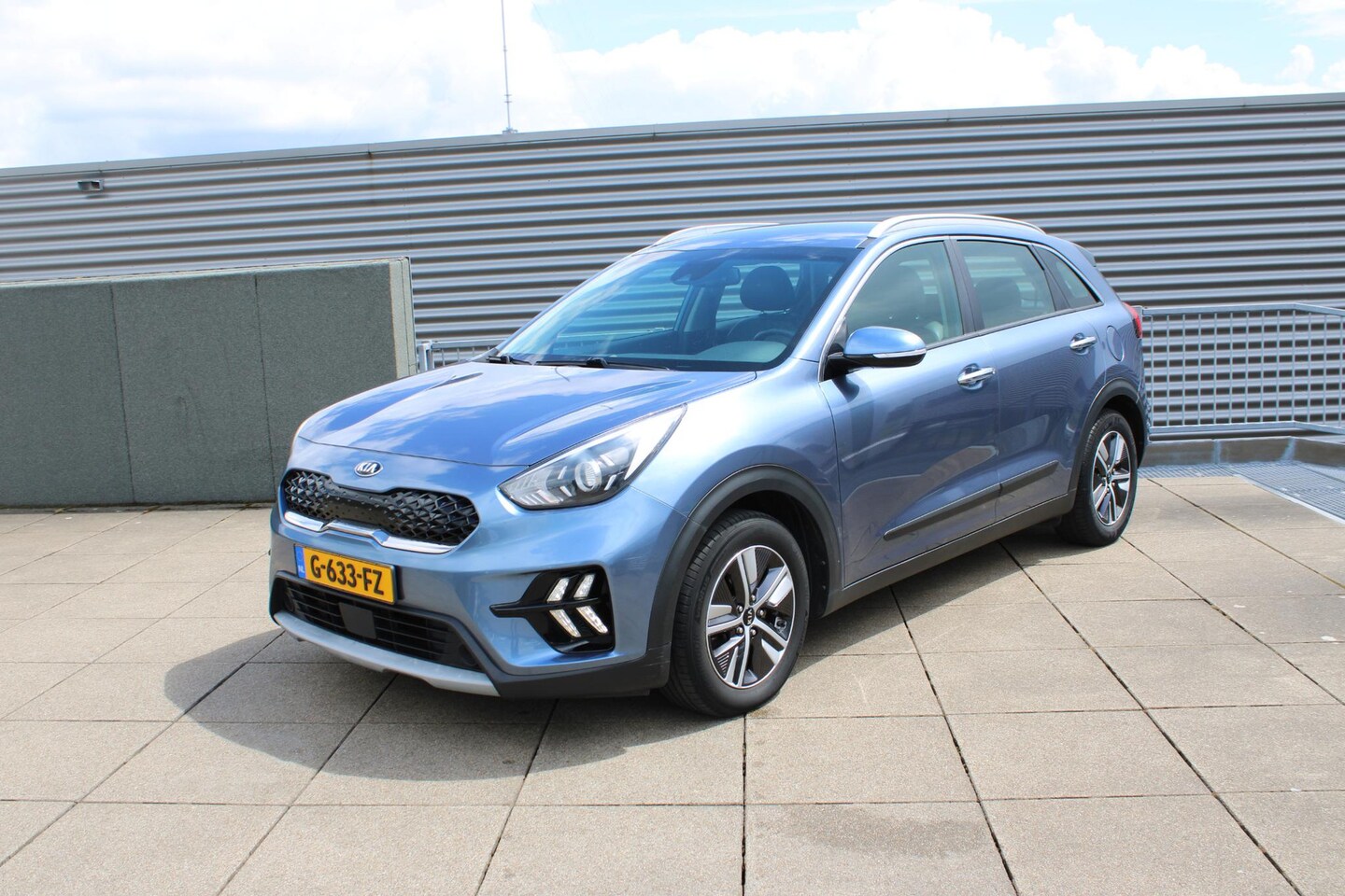 Kia Niro - 1.6 GDi Hybrid DynamicLine Navigatie / Camera / Trekhaak mag 1300kg trekken - AutoWereld.nl
