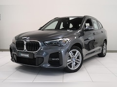 BMW X1 - xDrive25e Executive | M-Sport | Trekhaak| Navigatie | Parkeersensor | LED koplampen | Stoe