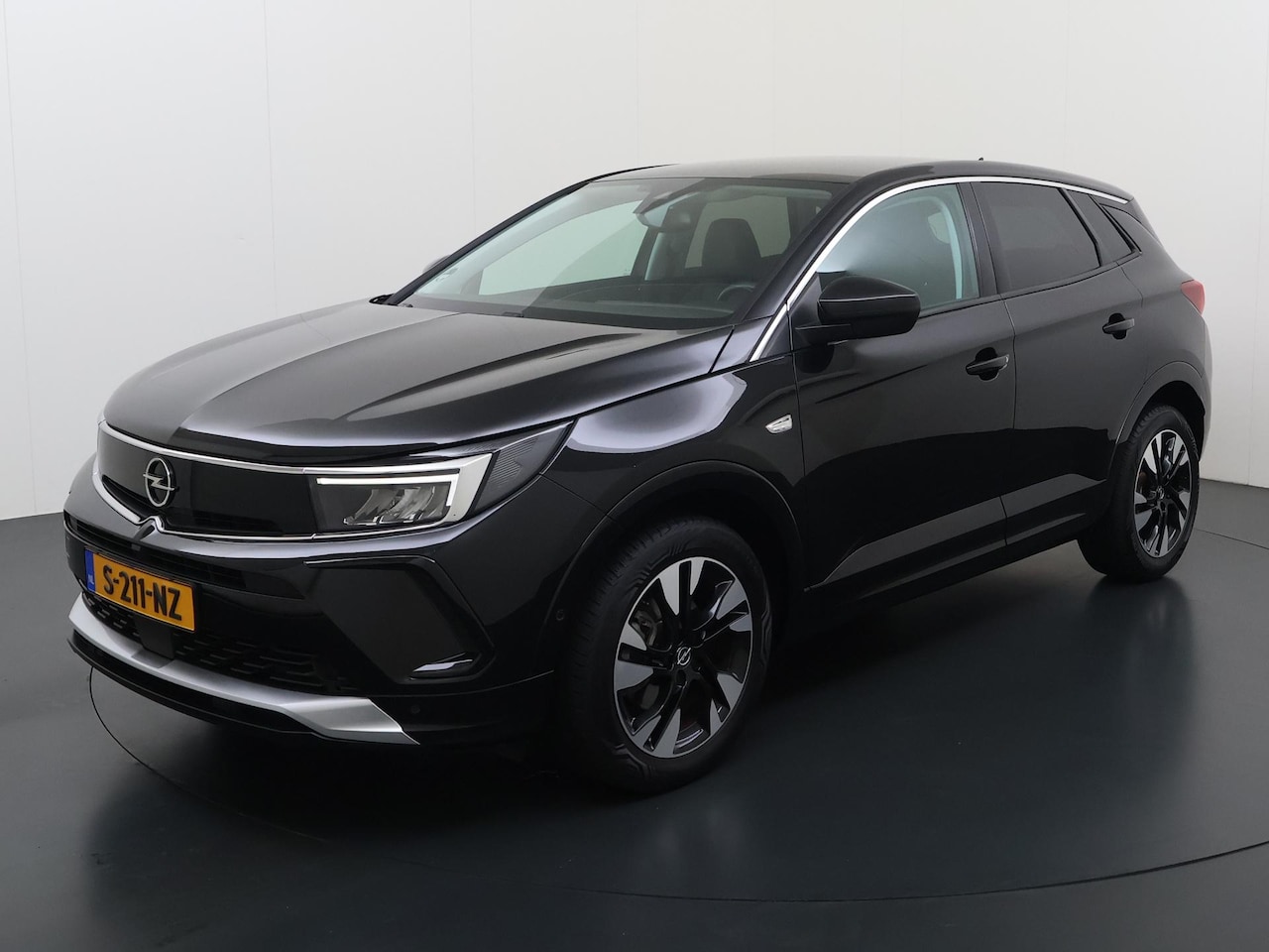 Opel Grandland - 1.2 Turbo Elegance | Camera | Apple Carplay/Android Auto | Climate control - AutoWereld.nl
