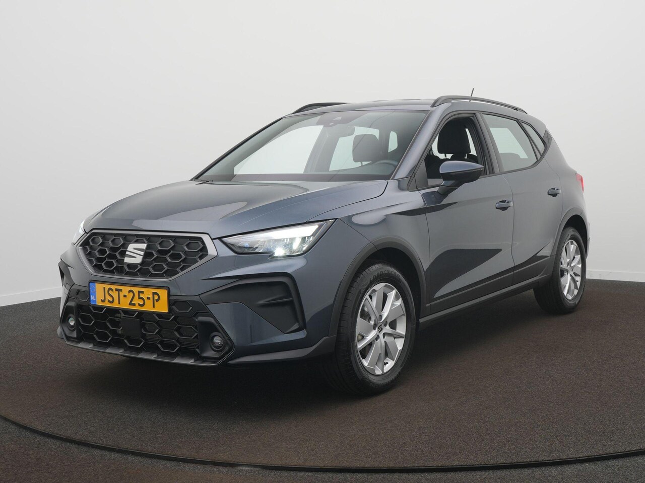 SEAT Arona - 1.0 EcoTSI Style Apple Carplay - Clima - Pdc - Cruise. - AutoWereld.nl
