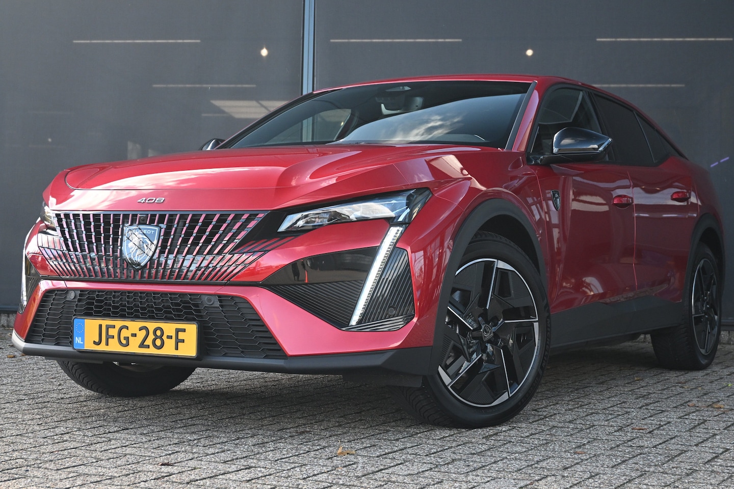 Peugeot e-408 - GT Avantage 58 kWh Tot 8 Jaar Garantie! 97,9%SOH! | Adaptive Cruise | Massage | Elektr. St - AutoWereld.nl