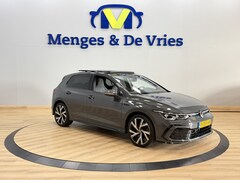 Volkswagen Golf - 1.5 eTSI R-Line Business+ Panorama | Camera | Head Up | Stuur Verwarming | Adaptive Cruise