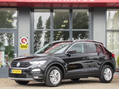 Volkswagen T-Roc - 1.0 TSI Style| 115-PK| Clima-Airco | Adapt. Cruise control | Bluetooth | Navigatie | Parke
