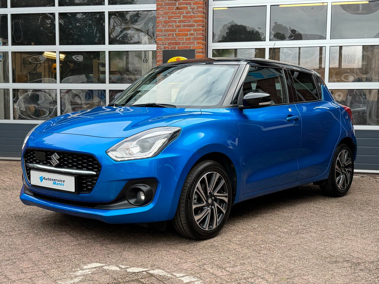Suzuki Swift - 1.2 Style Smart Hybrid 1.2 Style Smart Hybrid, navi, camera, adapt cruise, stoelverw, clima - AutoWereld.nl