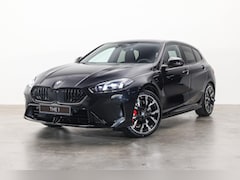 BMW 1-serie - 120 M Sport Automaat / Sportstoelen / Achteruitrijcamera / M Adaptief onderstel / Adaptiev