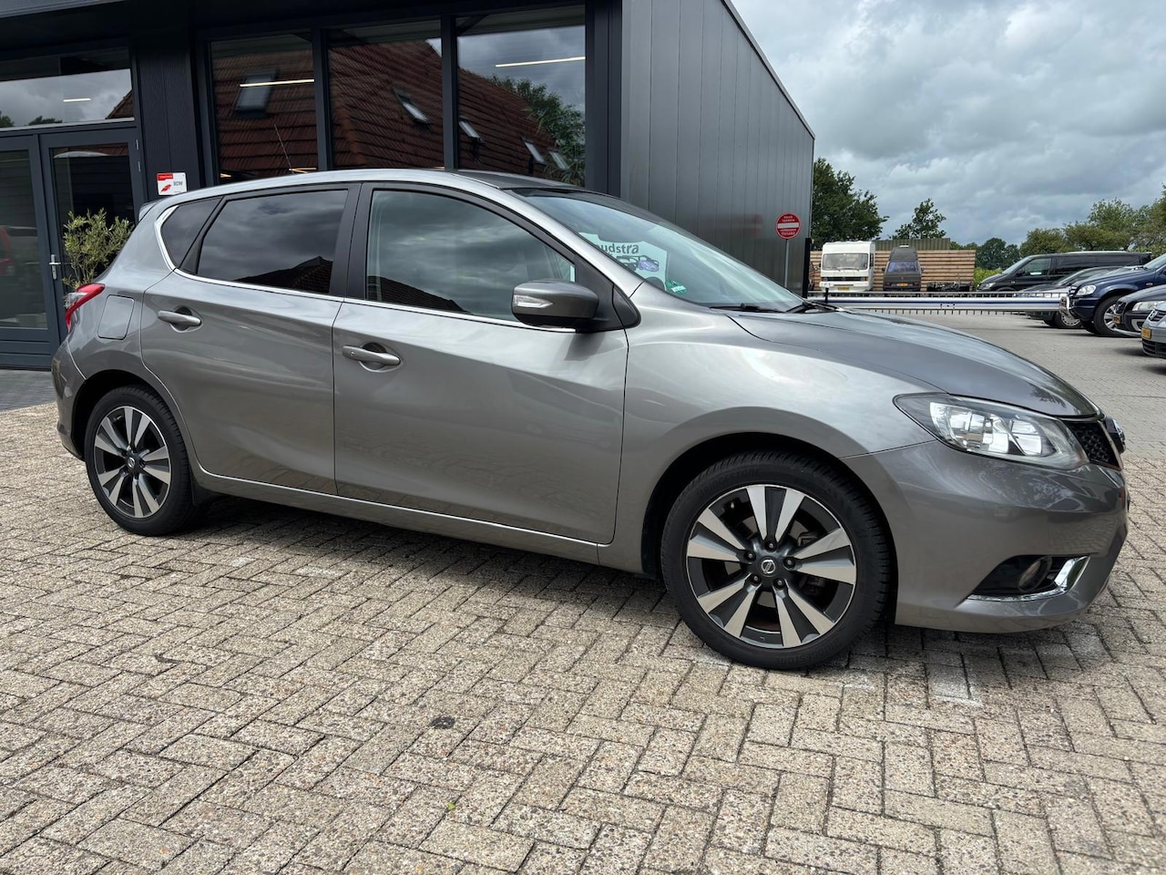 Nissan Pulsar - 1.2 DIG-T Tekna 1.2 DIG-T Tekna, Automaat, 62000 km,leer, trekhaak, stoelverwarming, cruise, climat contro - AutoWereld.nl