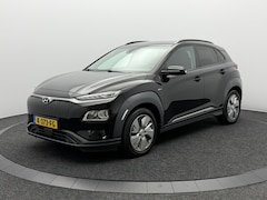Hyundai Kona Electric - EV Comfort 64 kWh 3-Fase SOH 95, 2% | Warmtepomp | Trekhaak | Camera | Carplay&Android