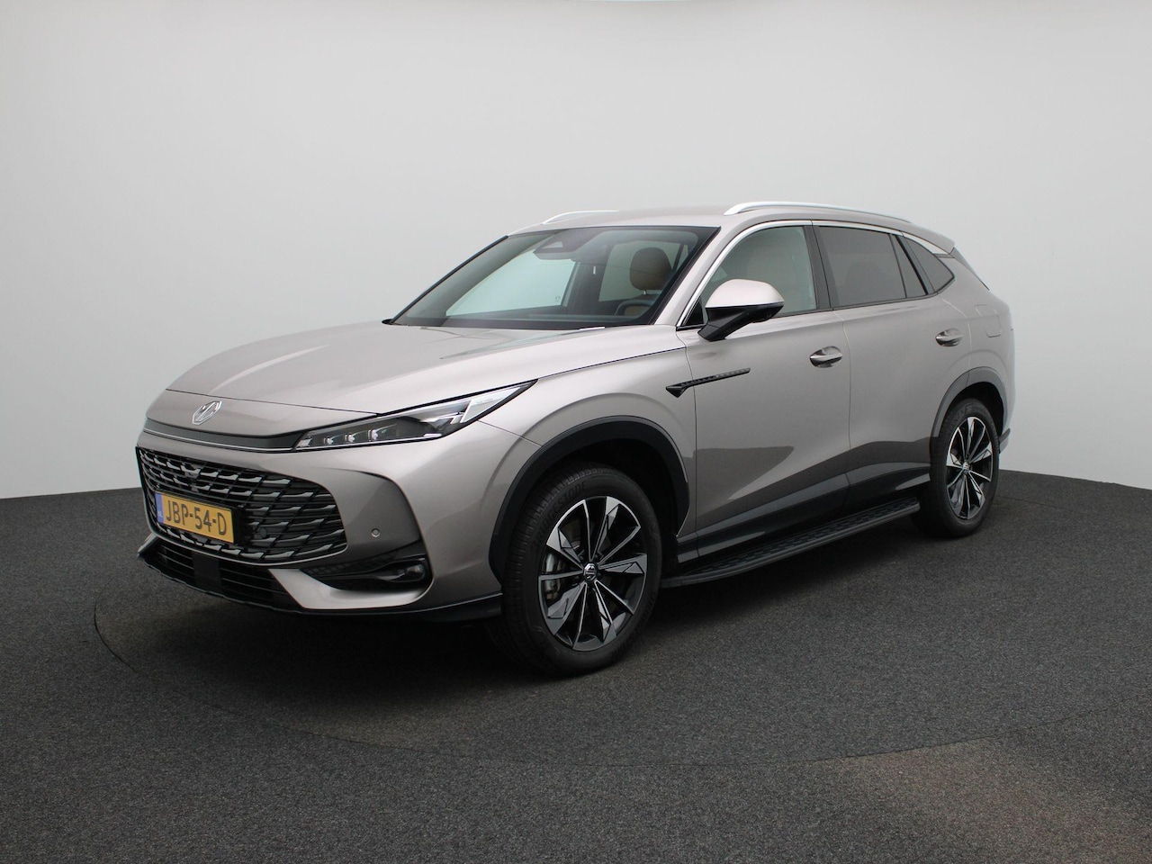 MG MG HS PHEV - 1.5 Aut. Luxury | 100km Elektrisch | Navi | CarPlay | 360 Camera | Stoelverwarming | Led K - AutoWereld.nl