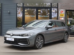 Volkswagen Passat Variant - 1.5 eHybrid R-Line Business IQ.Light/Keyless/Camera/Navi/ACC/DCC/19"/Trekhaak wegkl