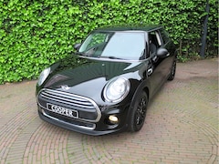 MINI Cooper - Pepper Business F56 met Park.ass, Clima, Navi, BT en 16"