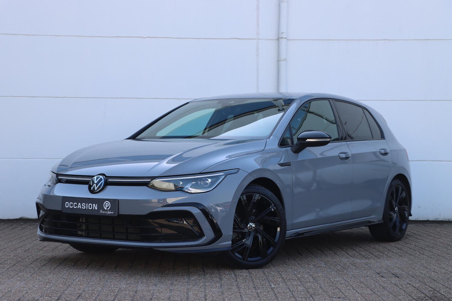 Volkswagen Golf - 1.5 eTSI R-Line Business 150pk DSG7 - AutoWereld.nl