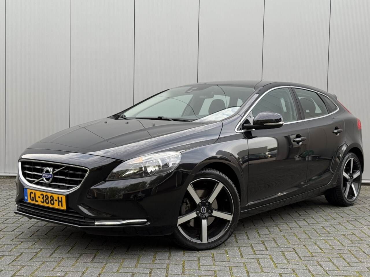 Volvo V40 - 1.6 T4 Momentum Trekhaak Automaat - AutoWereld.nl