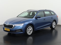 Skoda Octavia Combi - 1.5 TSI First Edition | Stoelverwarming | Matrix LED | CarPlay | ACC | Zondag Open