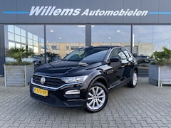 Volkswagen T-Roc - 1.0 TSI Navigatie, Climate Control & Stoelverwarming
