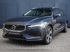 Volvo V60 Cross Country - 2.0 B5 AWD Pro | Panoramadak | Parkeercamera | Elektrische voorstoelen