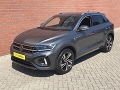 Volkswagen T-Roc - 1.5 TSI 150pk DSG R-Line Navigatie Apple Carplay / Android Auto Parkeersensoren Afneembare