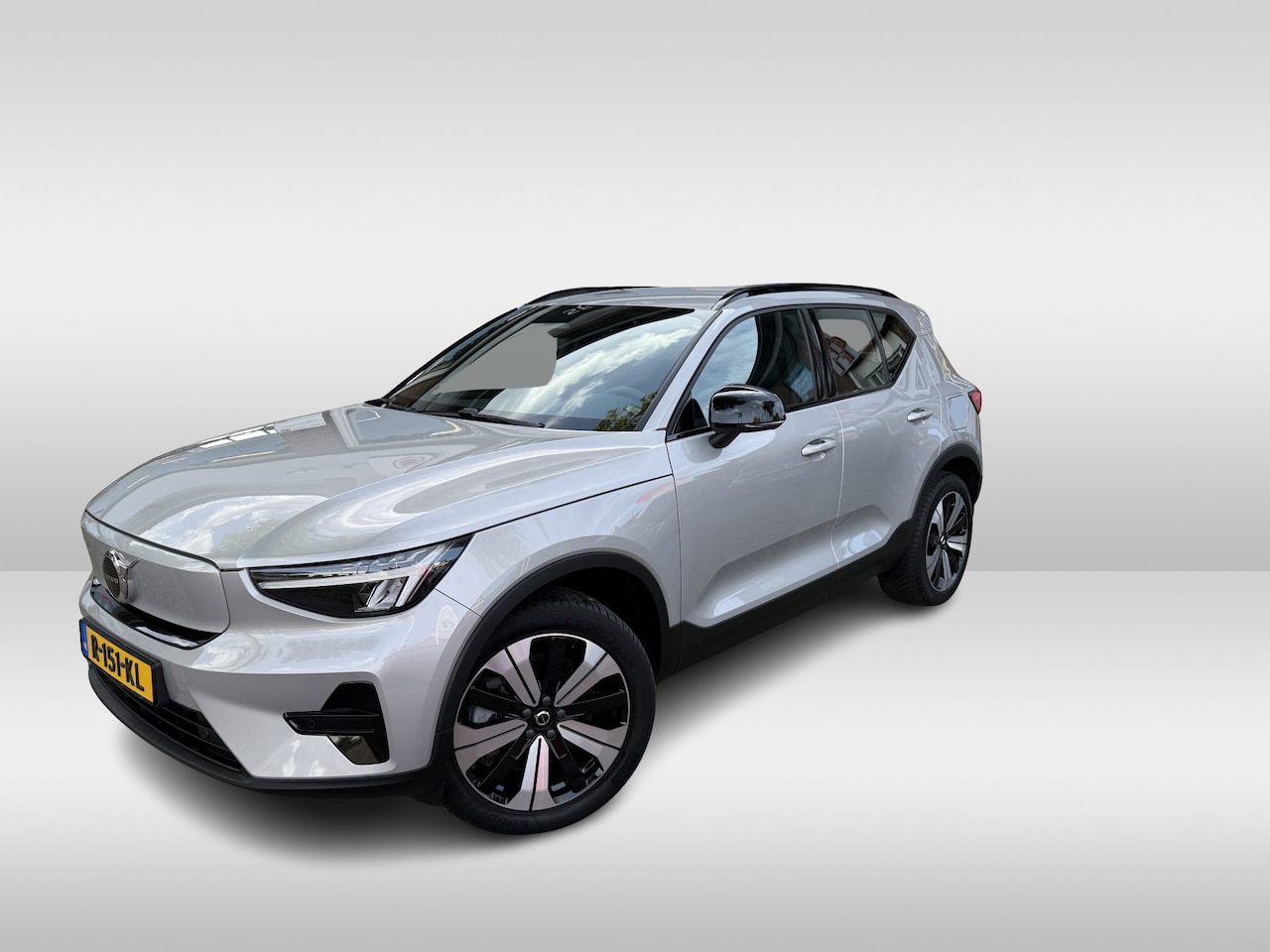 Volvo XC40 - Recharge Plus 70 kWh | SOH 93.68 % | achteruitrijcamera | stoelverwarming | stuurverwarmin - AutoWereld.nl