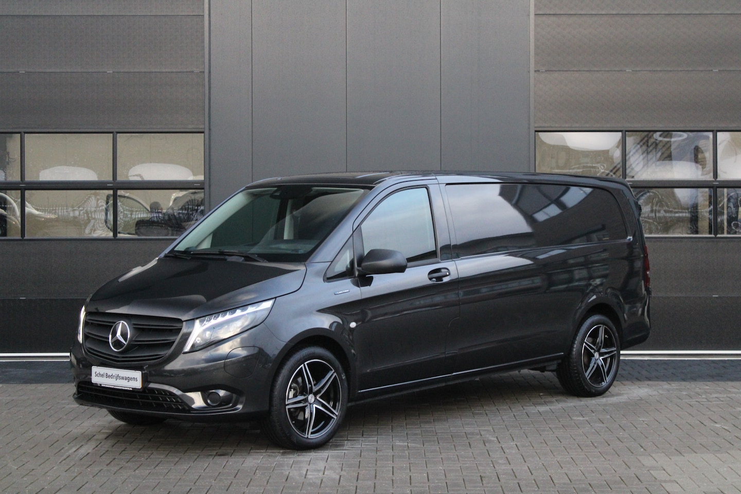 Mercedes-Benz eVito - Extra Lang 66 kWh 116pk - Leder - Camera - LED - Carplay/Android - PDC - Stoelverwarming - - AutoWereld.nl