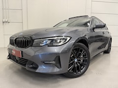 BMW 3-serie Touring - 330e xDrive High Exe PANO/TREKHAAK/H&K/MEMORY/ACC/CAMERA/LEER-SPORT/SOH 85%/SFEER/LED/18"M