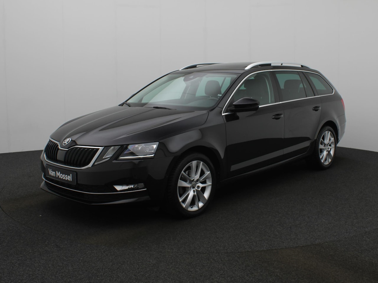 Skoda Octavia Combi - 1.6 TDI Greentech Style | LEDER | NAVIGATIE | CLIMATE CONTROL | CAMERA | PARKEERSENSOREN | - AutoWereld.nl