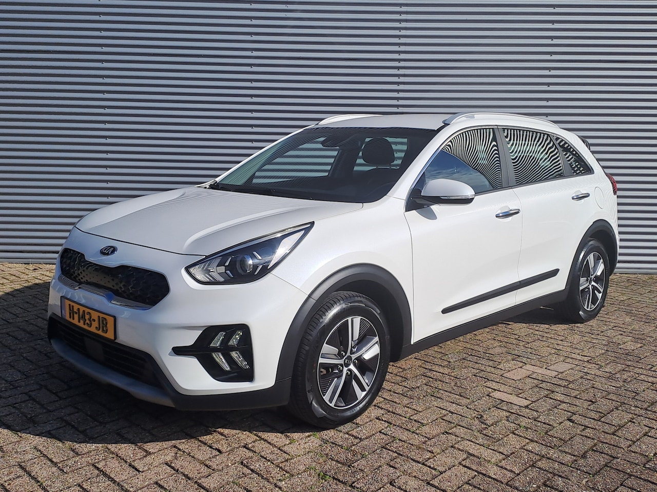 Kia Niro - 1.6 GDi Hybrid DynamicLine AUTOMAAT | GROOT scherm | Navigatie | Camera | Adaptieve Cruise - AutoWereld.nl