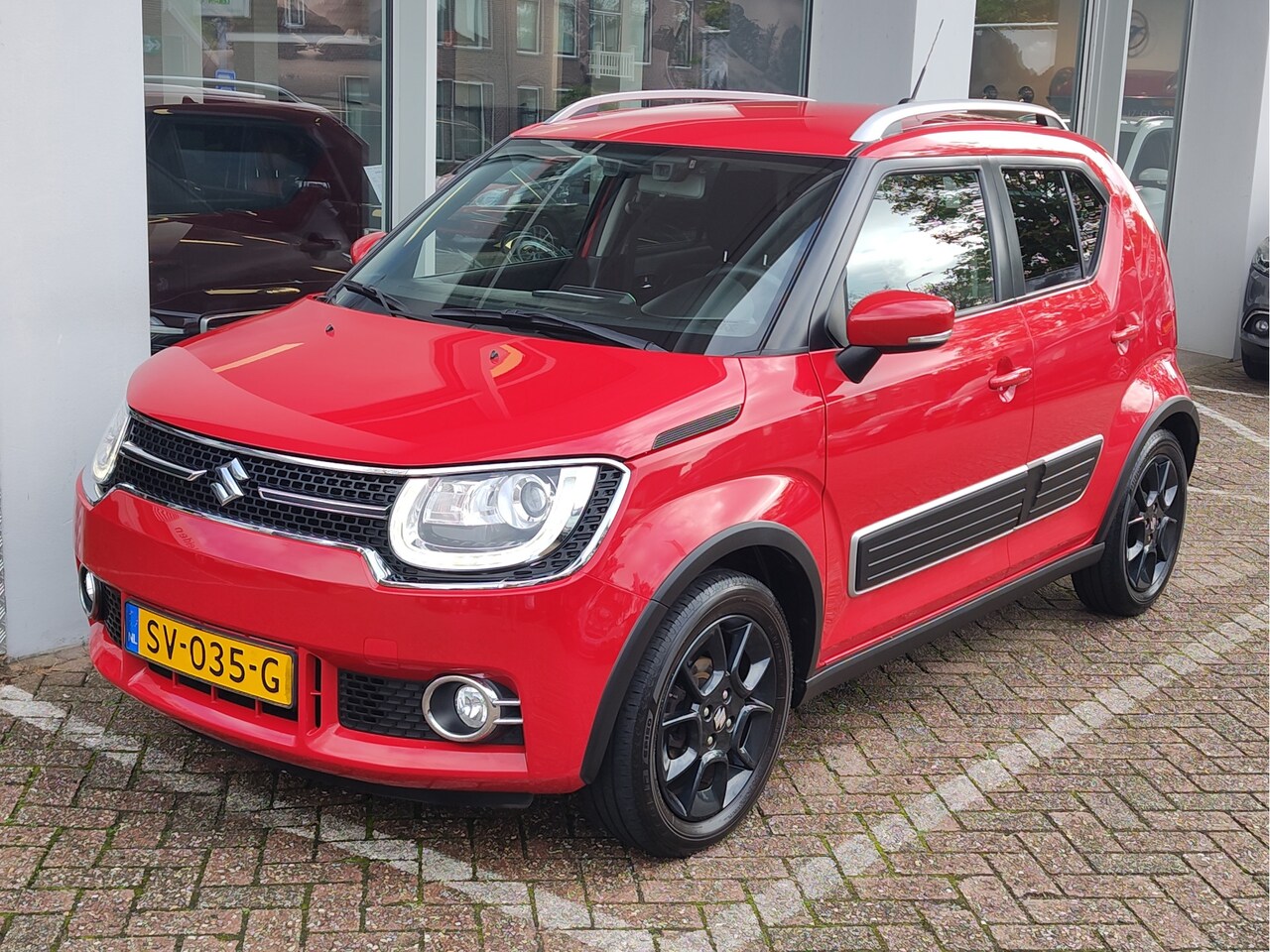 Suzuki Ignis - 1.2 STIJL SMART HYBRID Trekhaak | Keyless | Clima | Navi | Camera - AutoWereld.nl