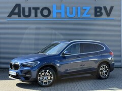 BMW X1 - xDrive 25e Advantage Panoramadak Trekhaak LED Achteruitrijcamera Navi Pro HiFi-speakersyst
