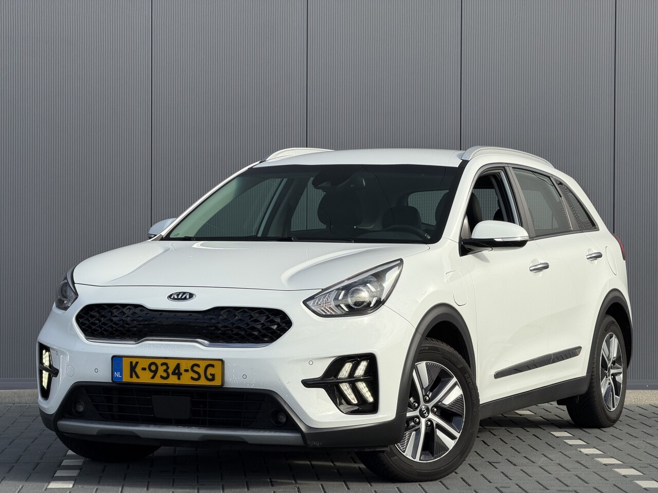 Kia Niro - 1.6 GDi PHEV DynamicLine | RIJKLAAR | Trekhaak | Lane assist | Cruise - AutoWereld.nl