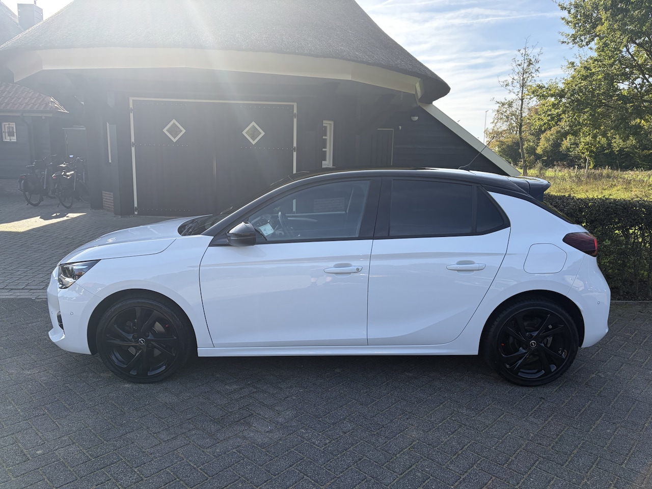 Opel Corsa - 1.2 GS Line Automaat Camera Clima Cruise Pdc Appel car play Nap - AutoWereld.nl