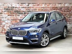 BMW X1 - xDrive20i High Executive xLine Automaat / Navigatiesysteem Plus / Stoelverstelling Elektri