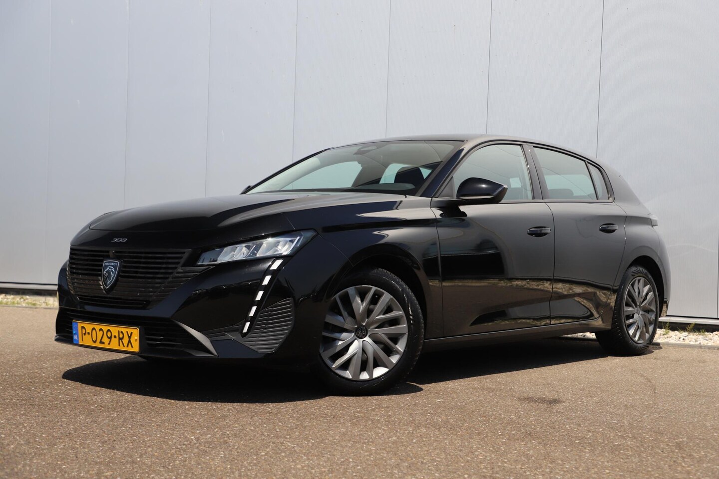 Peugeot 308 - 1.2 PureTech Active Pack Business 110PK Navigatie Carplay Android Climate Cruise Control - AutoWereld.nl
