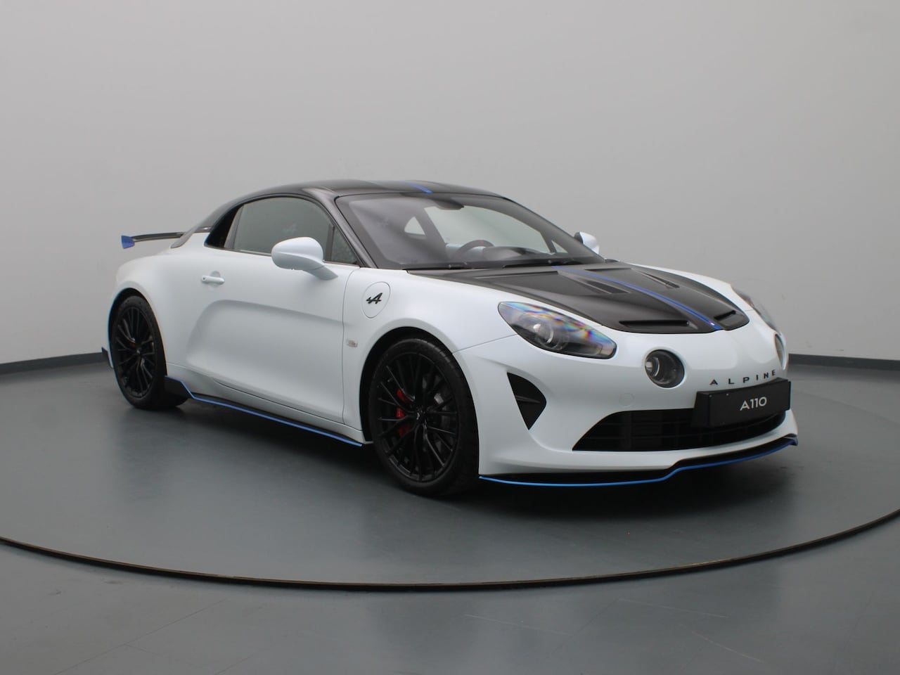Alpine A110 - 300pk R Turini #1570 PPF | Sabelt Stoelen - AutoWereld.nl