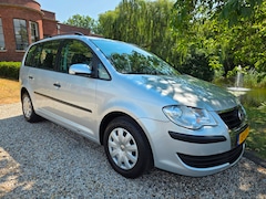 Volkswagen Touran - 1.6 Trendline 7-PERSOONS airco/CRUISE