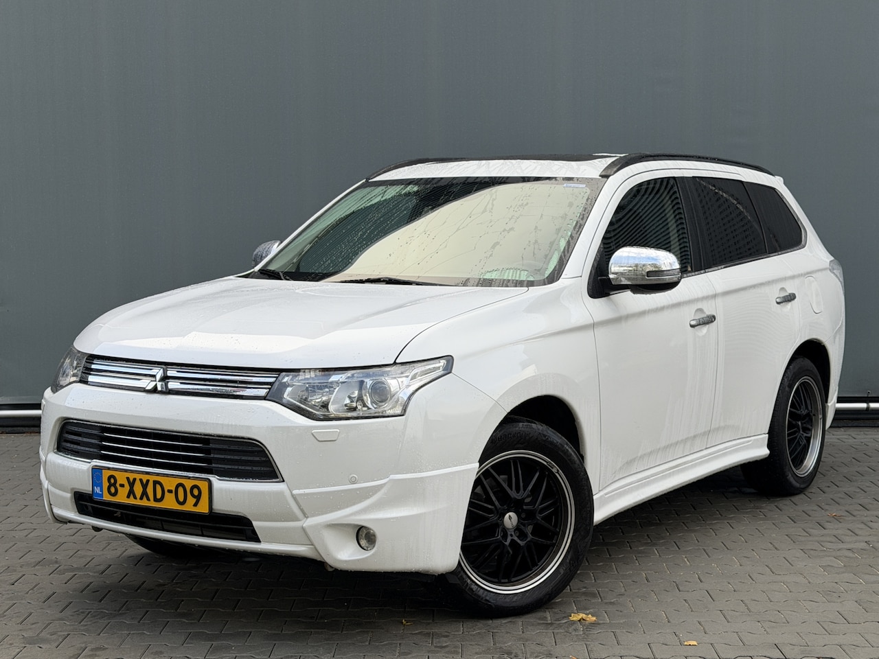 Mitsubishi Outlander - BWJ 11-2014 | 2.0 PHEV instyle+ | TREKHAAK | SCHUIFDAK | LEER | STOEL&STUUR VERW | NAVI | - AutoWereld.nl