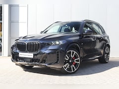 BMW X5 - xDrive50e M Sport Automaat / Trekhaak / Panoramadak / Comfortstoelen / Comfort Access / Ad