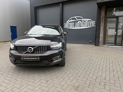 Volvo XC40 - 2.0 T5 AWD R-Design