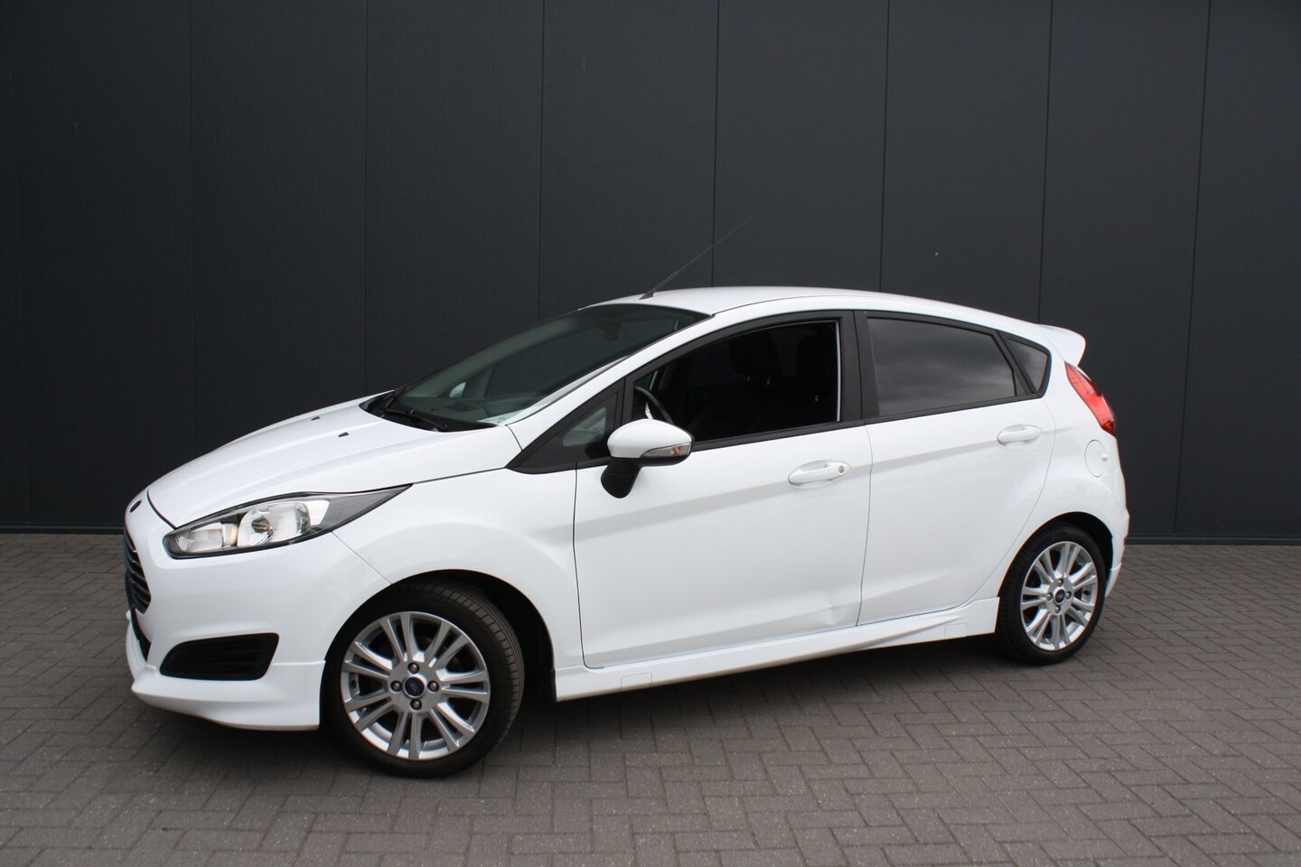 Ford Fiesta - 1.0 EcoBoost Hot Hatch - LEDER - AIRCO - NAVIGATIE - AutoWereld.nl