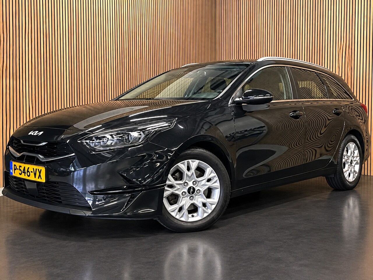 Kia Cee'd Sportswagon - Ceed 1.0 T-GDi DynamicPlusLine|LEDER|CARPLAY|CAMERA|CRUISE|CLIMATE|STOEL+STUURVERW|NAVI|NA - AutoWereld.nl