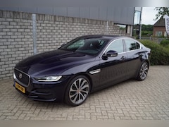 Jaguar XE - 2.0 P250 R-Dynamic SE Autom Leder Sportst Stoel/Stuurverw Navi Camera Clima Cruise 2x PDC