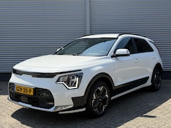 Kia Niro EV - Light Advanced 64.8 kWh | Stoel/Stuurwielverwarming | Navigatie | Climate Control | SOH 99