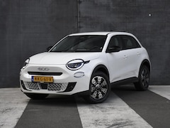 Fiat 600 - Icon 1.2 Hybrid 145pk Automaat 17''LM | CRUISE.C | PDC ACHTER | DAB | APPLE-CARPLAY