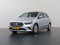 Mercedes-Benz B-klasse - 180 | Panoramadak | Widescreen | Stoelverwarming | 360 camera | Verwarmd stuur |